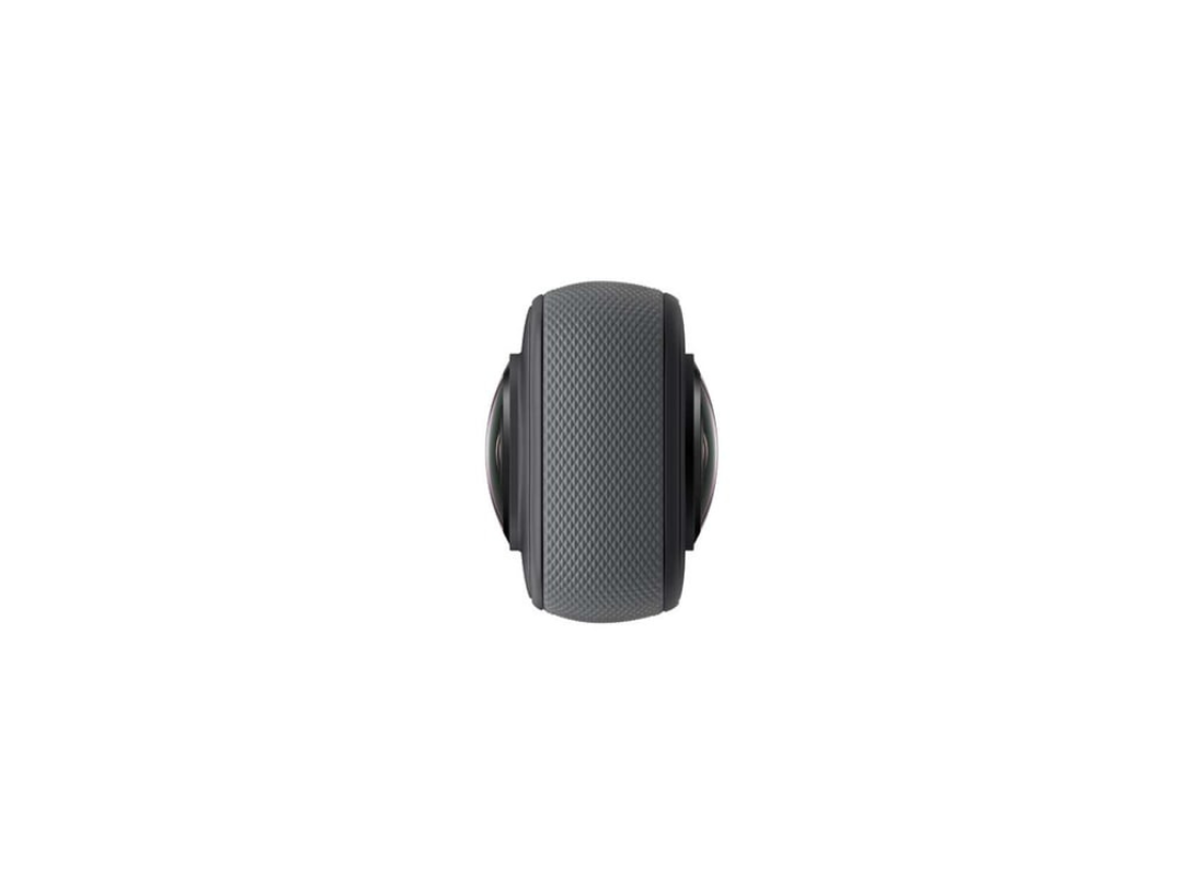 كاميرا الحركة Insta360 X3 بزاوية 360 درجة  كاميرا الحركة Insta360 X3 بزاوية 360 درجة